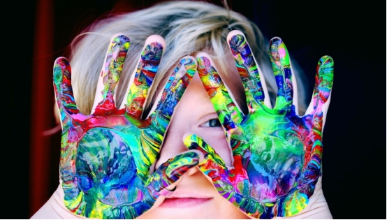 生活中有哪些“感覺統合訓練設備”適合幼兒的觸覺感官游戲？